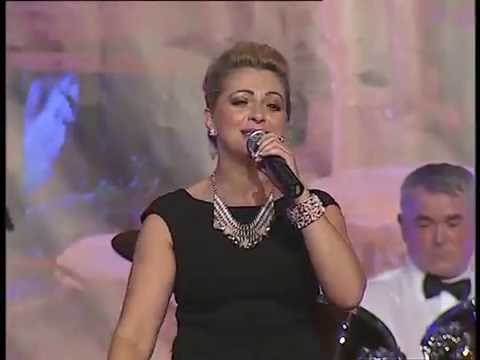 ZEHRA BAJRAKTAREVIĆ – Hej, maleni – FESTIVAL NARODNE MUZIKE BIHAĆ 2016 – YouTube