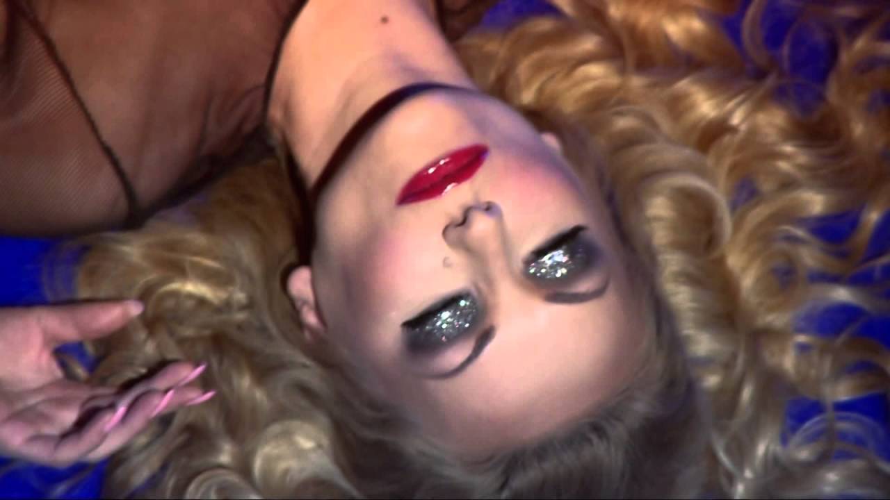 AMELA SEHOVIC – Dugme [Official Video] – YouTube